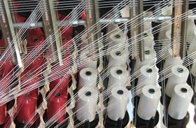 Produção de vestuário acumula queda de 10,5%