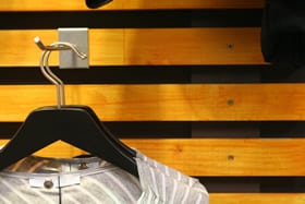 Roupas ficam mais caras em abril
