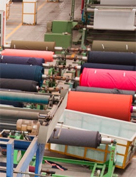 Produção industrial acumula queda