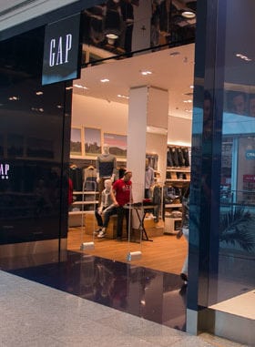 Gap põe na coleção denim de alto desempenho