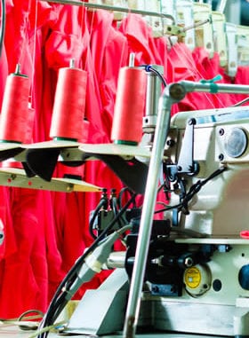 Produção de têxtil e roupas cai abaixo da média