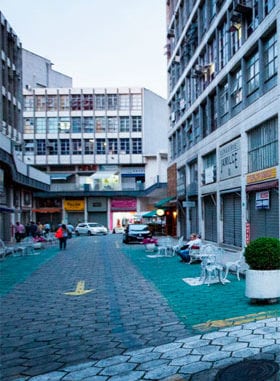 Moda não acompanha reação do varejo