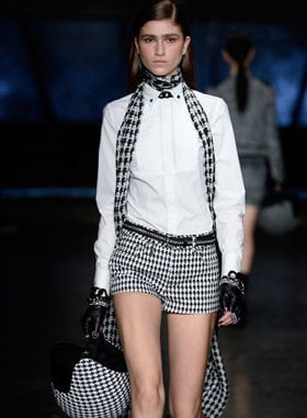 Riachuelo desfila Karl Lagerfeld