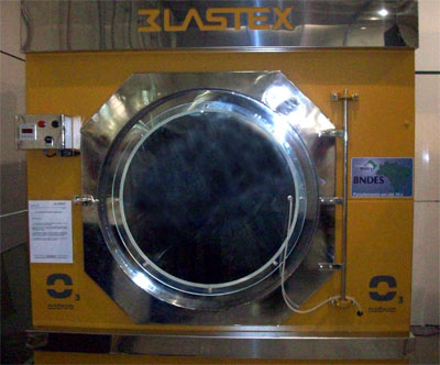 Máquina para desbote com O3 da Blastex